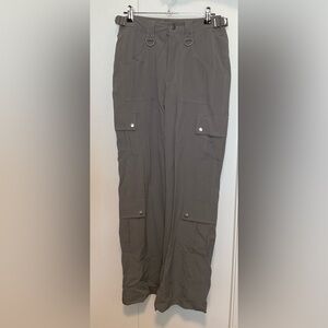 Delias gray baggy cargo pants size xs